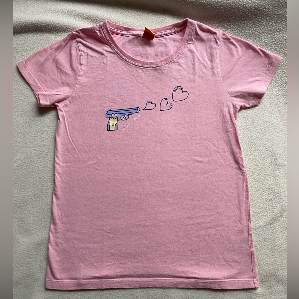 Graphic Pink Tee "Give you all my Love" Gun Heart
